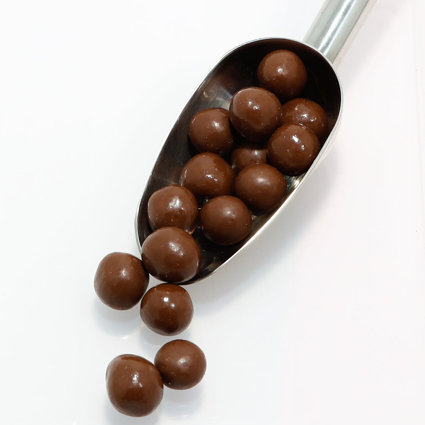 Noisettes enrobées chocolat au lait 200g