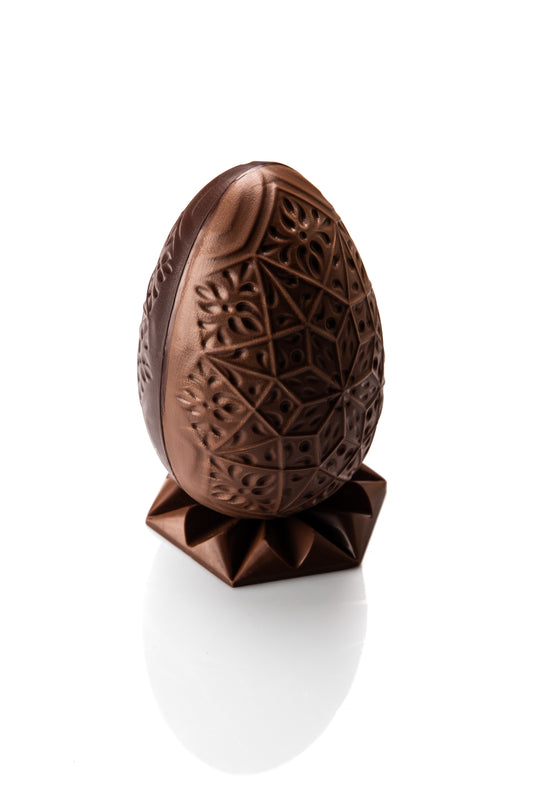 Oeuf mandala chocolat au lait garni - 15cm (Tarif écoles)